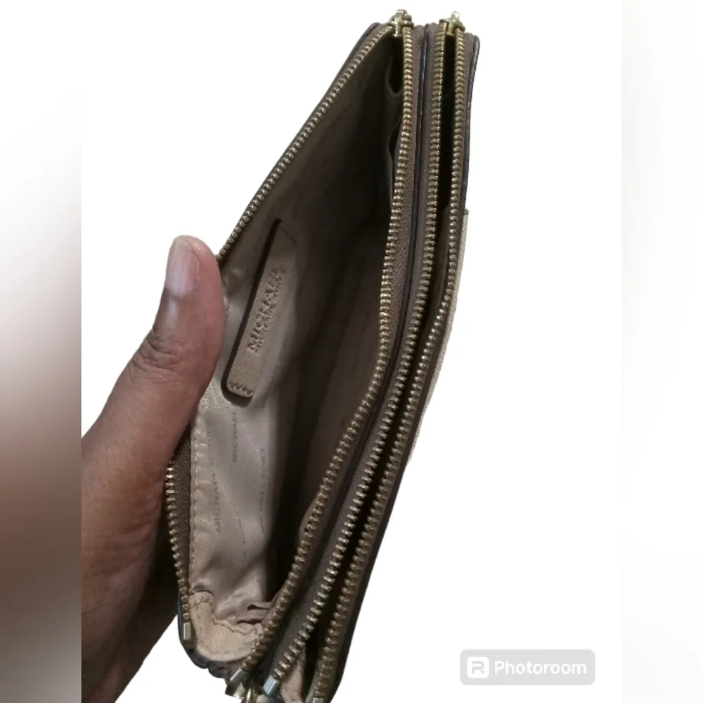 Michael Michael Kors Double Zipper Wristlet